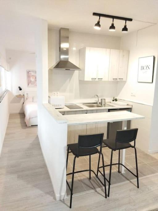Modern,Cozy And Centric Apartment Next To Beach Alicante Exteriör bild